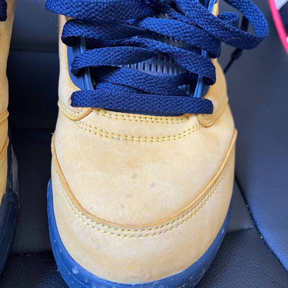 Jordan 5 - Picture 5 of 5